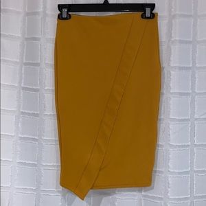 NWT - Zara Mustard MIDI Skirt